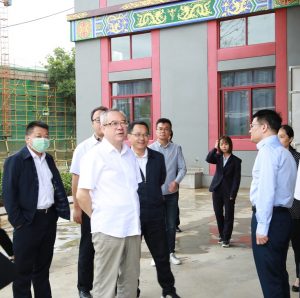 宜春市人大常委會主任張鑒武考察仁和集團(tuán)