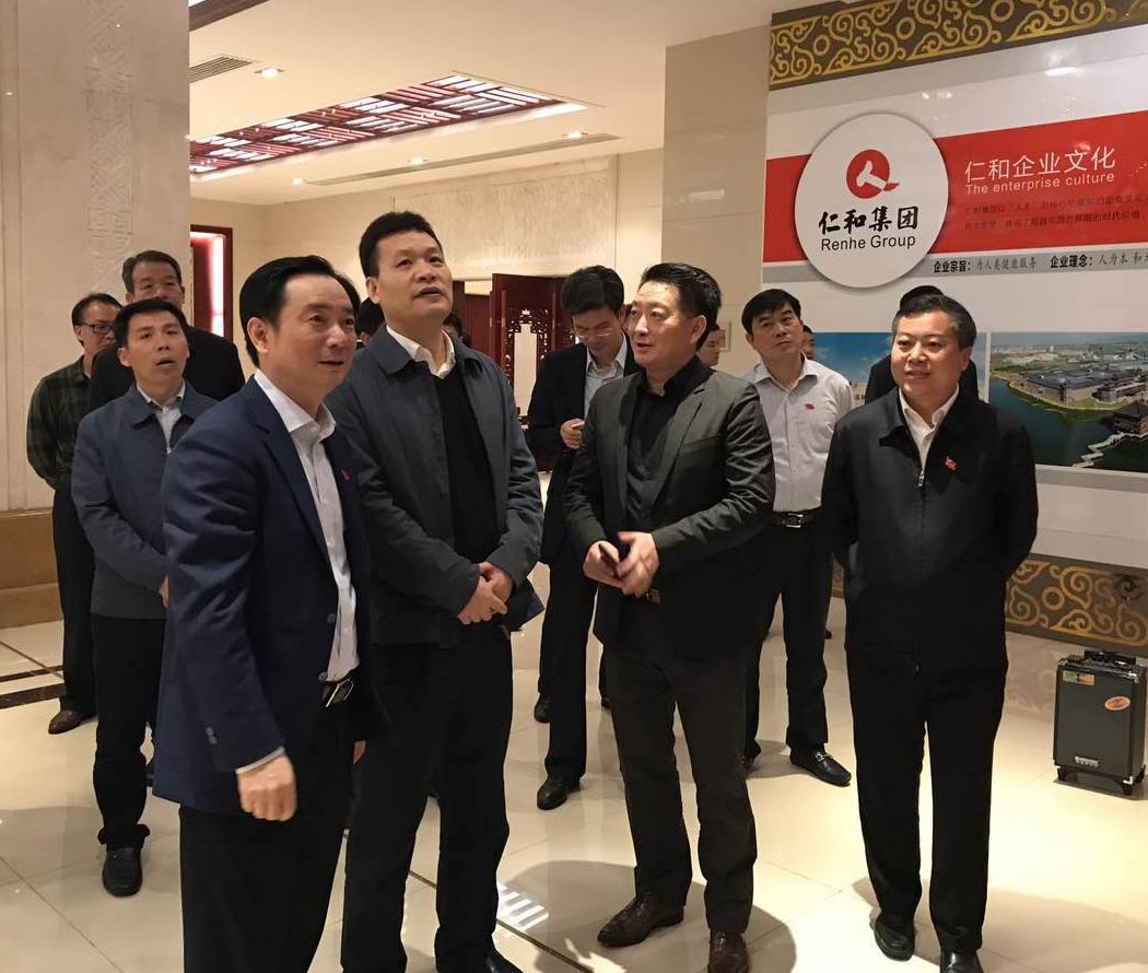 1493174073772039772.jpg IMG_4093.jpg